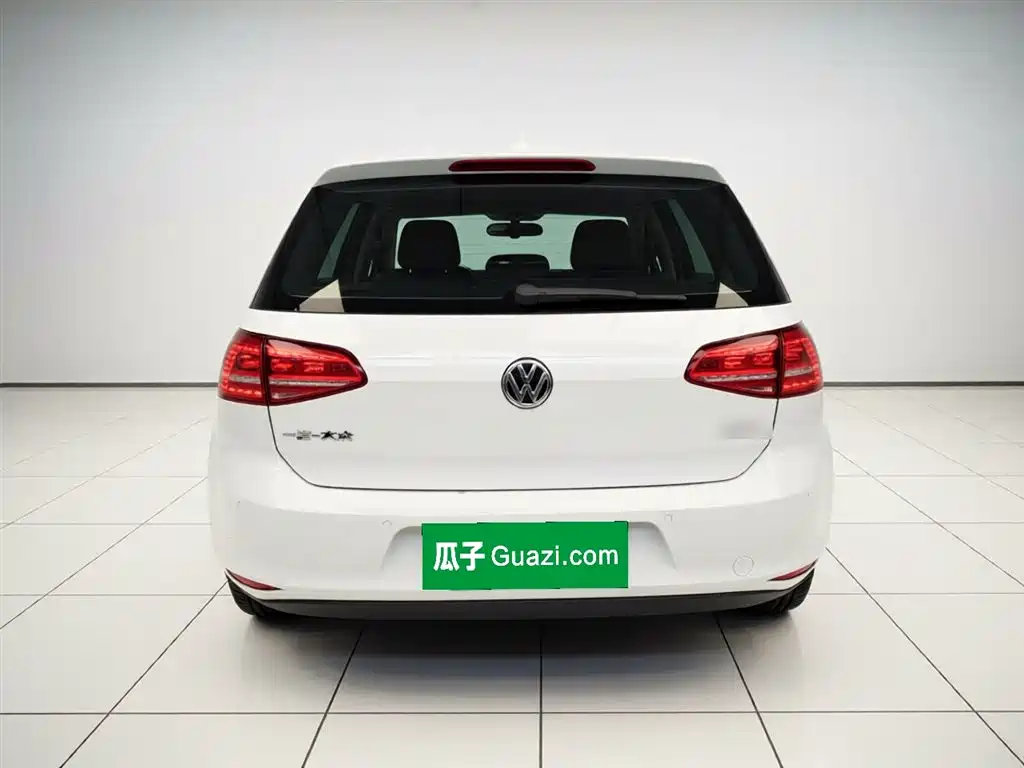 Volkswagen Golf 2016 1.6L Automatic Fashion фото 6