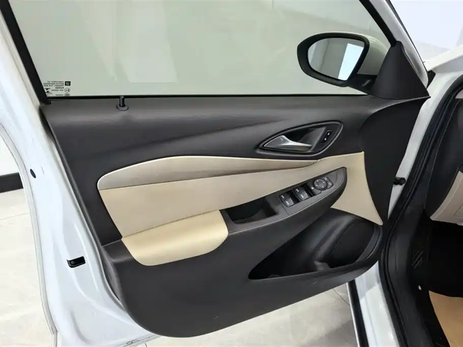 Buick Excelle 2020 15N CVT Elite фото 7