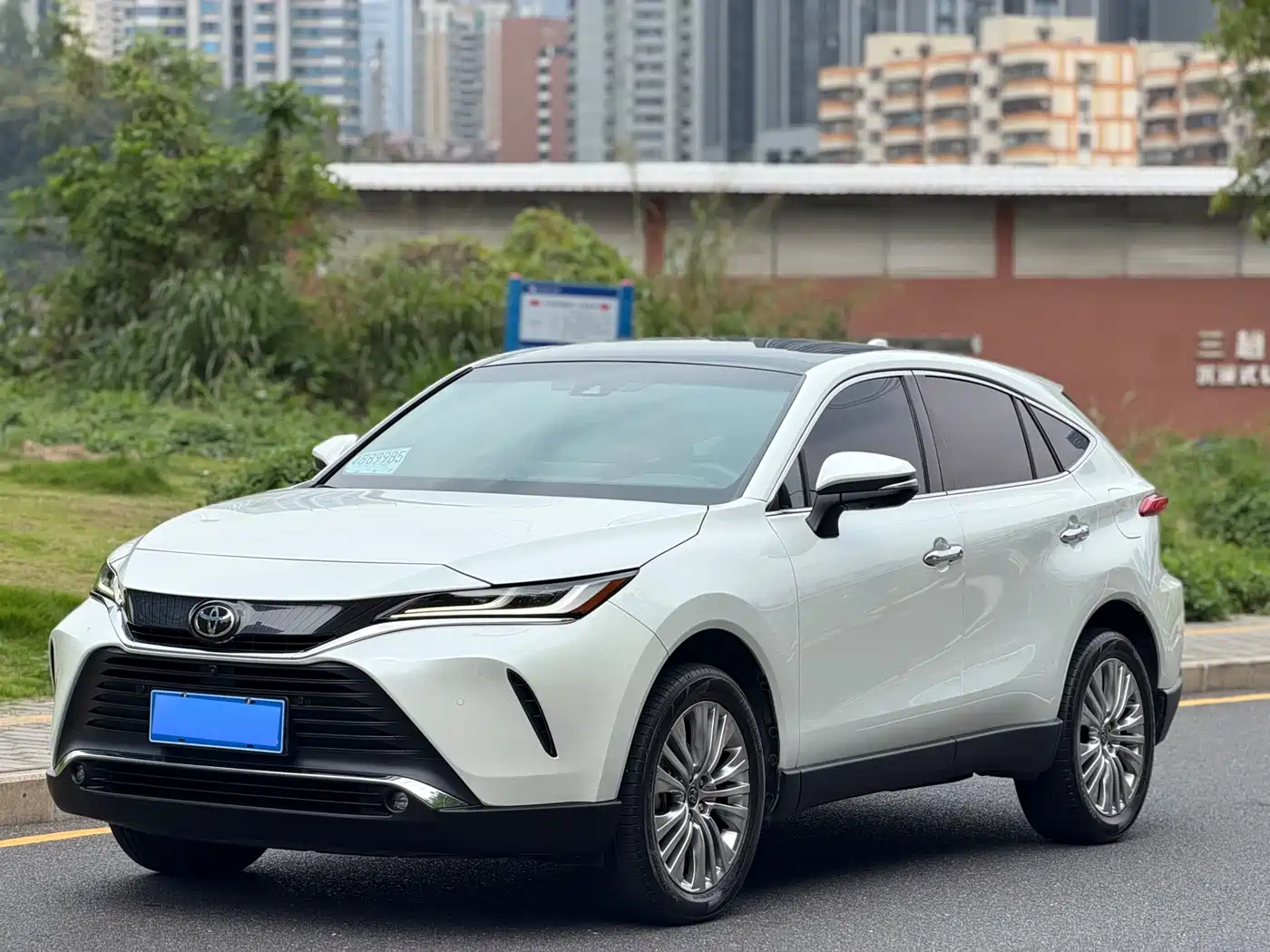 Toyota Lingfang HARRIER 2022 2.0L CVT 2WD Premium Edition