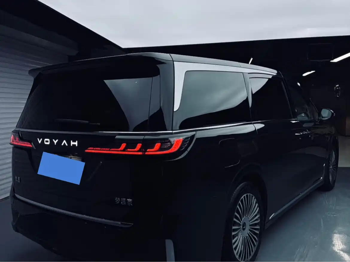 Voyah Auto Voyah Dreamer 2025 PHEV 4WD Kunpeng Premium Edition фото 5