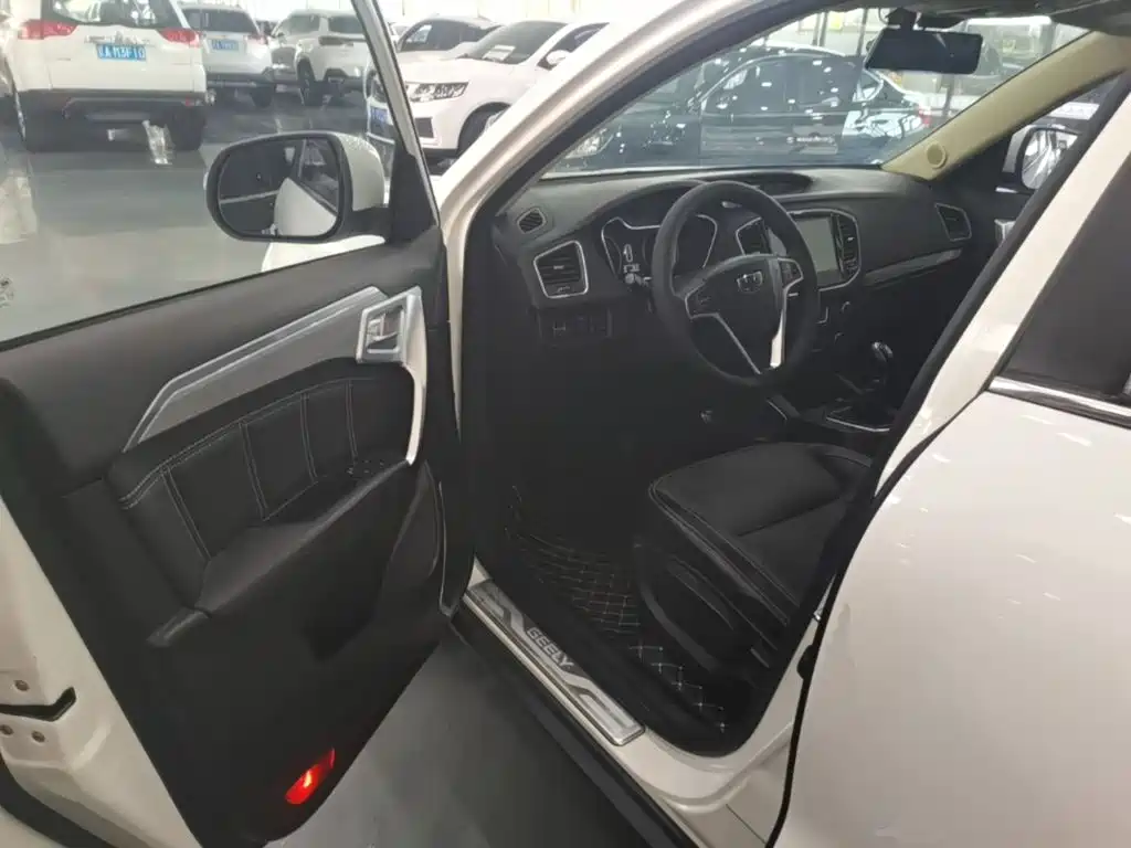 Geely Emgrand X6 2016 2016 1.8L Manual Luxury