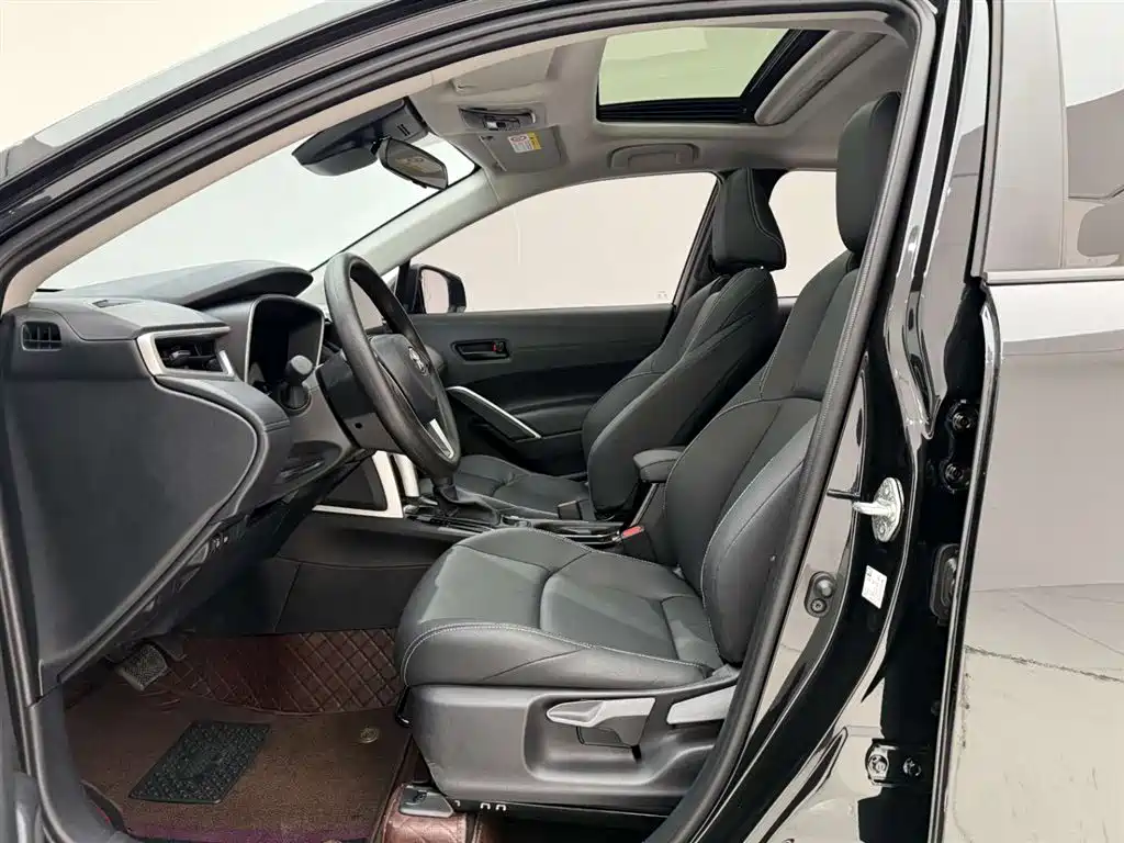 Toyota Frontlander 2024 2.0L CVT Leading Plus Edition фото 15