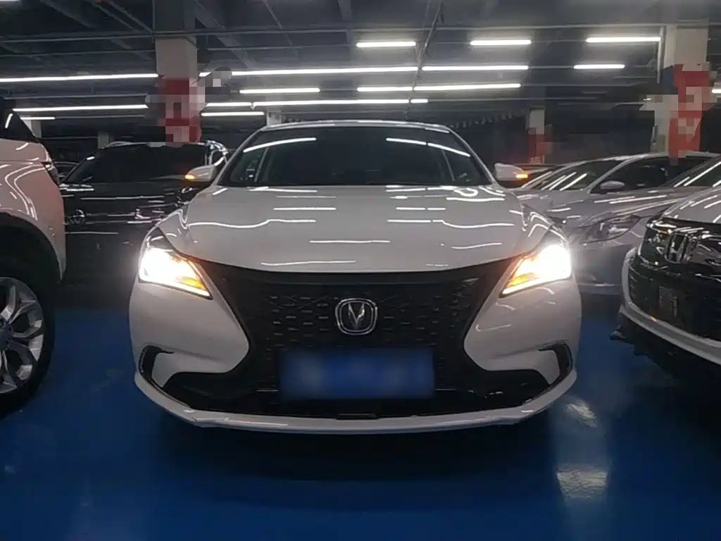 Photo 3 - Changan Eado