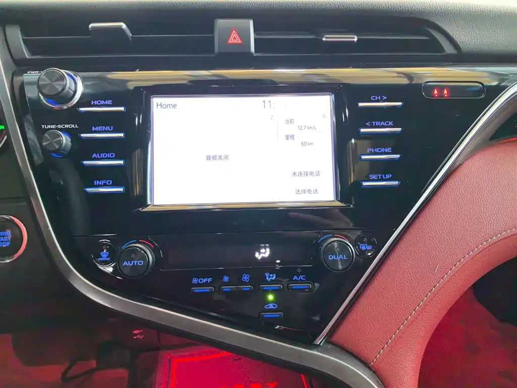 Toyota Camry 2018 2.5S Trend Edition фото 13