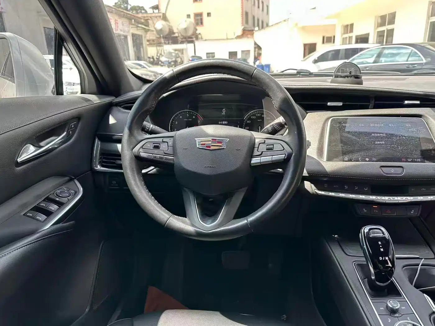 Cadillac XT4 2020 Facelift 28T 2WD Leading фото 5