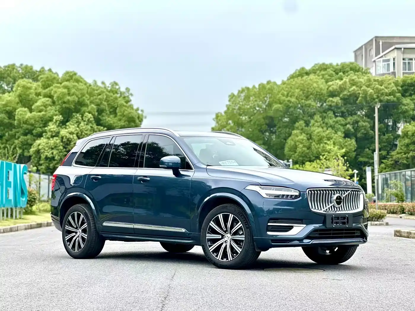 VOLVO XC90