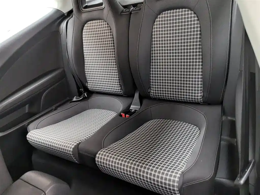 Volkswagen Scirocco 2015 1.4TSI Trend Edition фото 15
