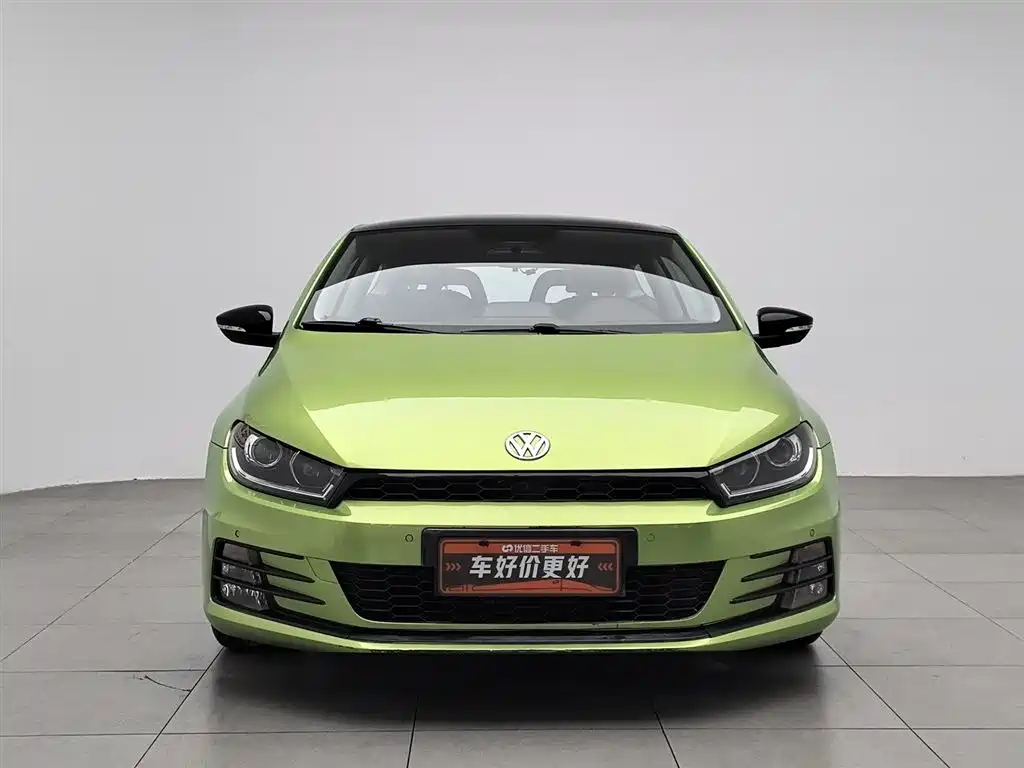 Volkswagen Scirocco 2015 1.4TSI Trend Edition фото 3