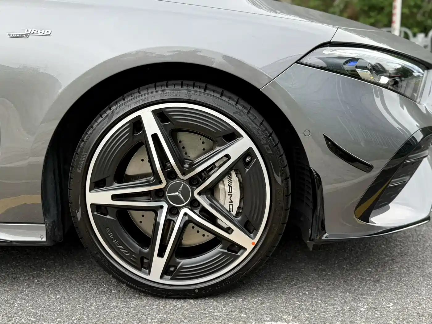 Mercedes-Benz A-Class AMG 2025 AMG A 35 L 4MATIC фото 5