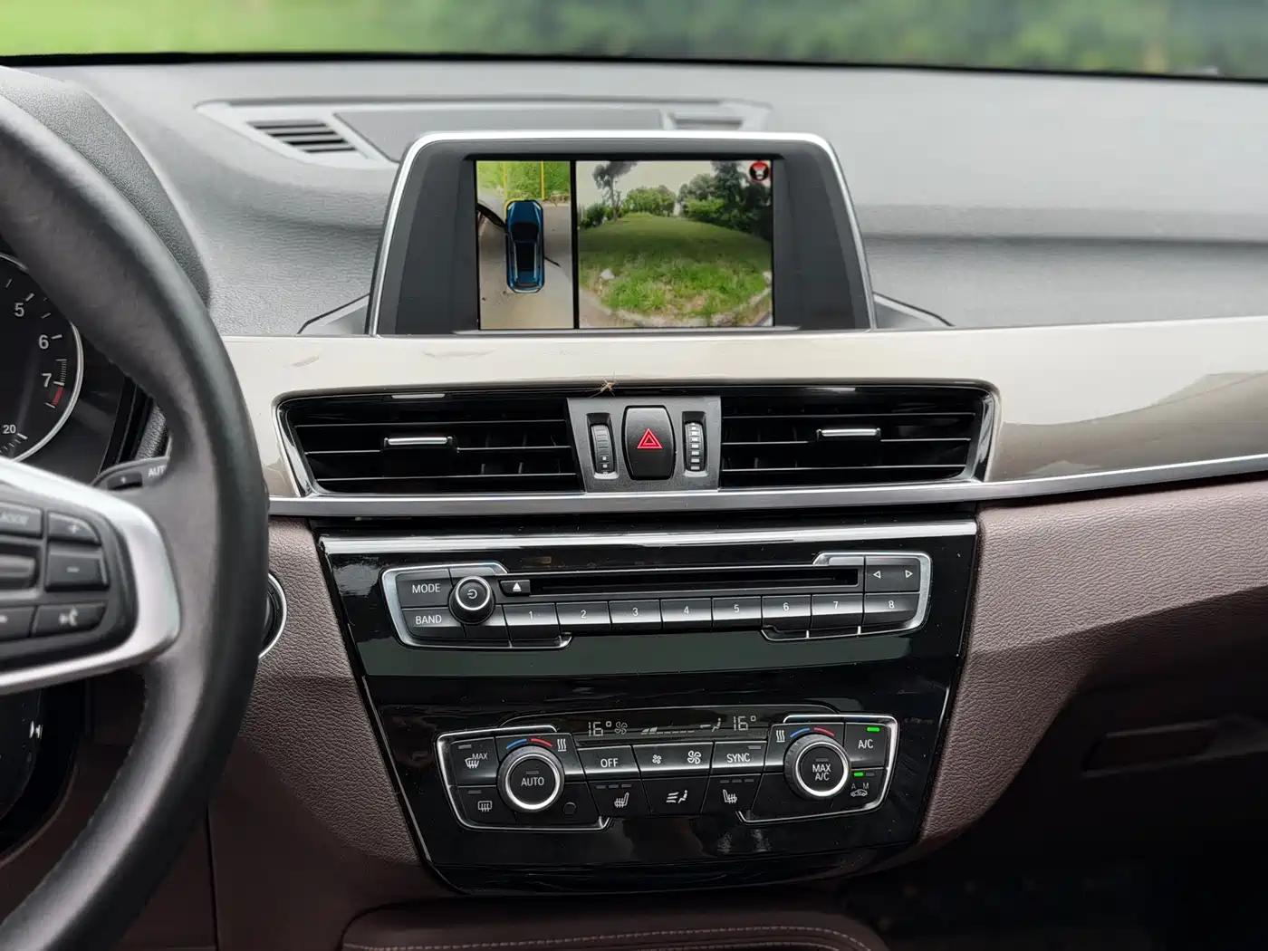 BMW X1 2018 sDrive20Li Leading Model фото 12