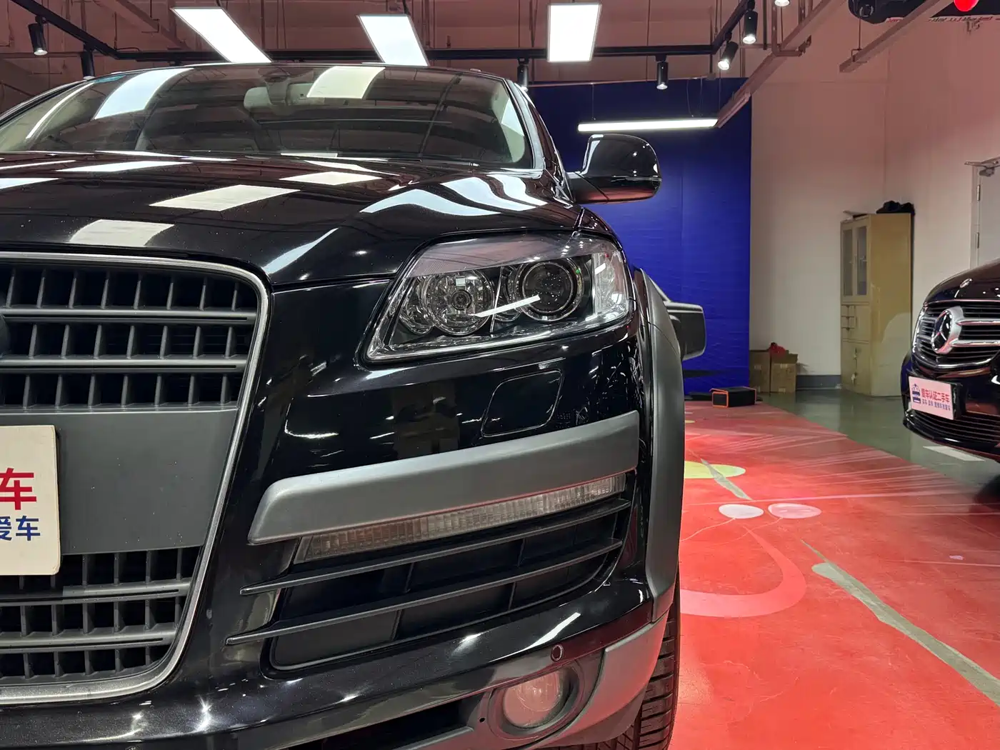 Audi Q7 2010 4.2 FSI quattro Luxury Model фото 4