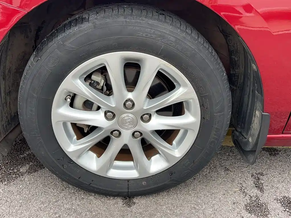 Buick GL6 2018 18T 6-Seater Luxury фото 5