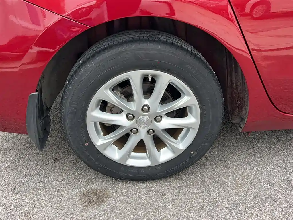 Buick GL6 2018 18T 6-Seater Luxury фото 24
