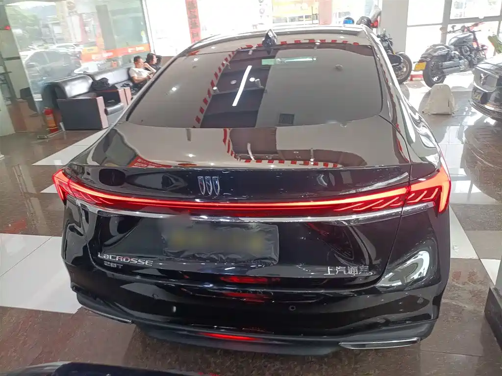 Buick LaCrosse 2024 28T Yuezun Edition фото 6