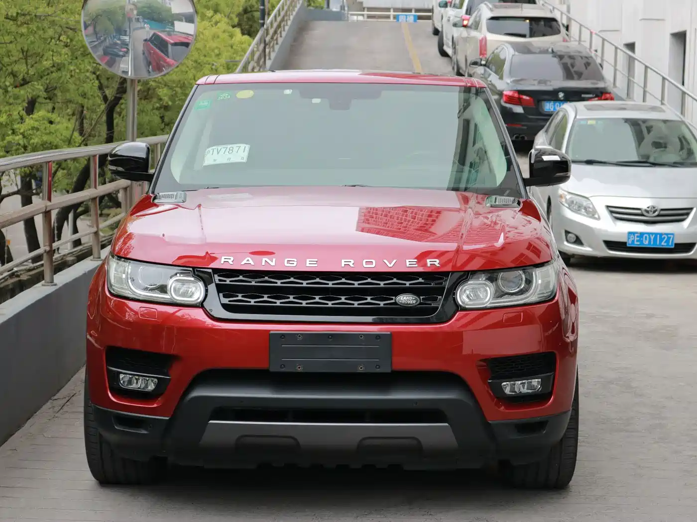 Land Rover Range Rover Sport 2016 Model 3.0 SC V6 HSE DYNAMIC фото 4