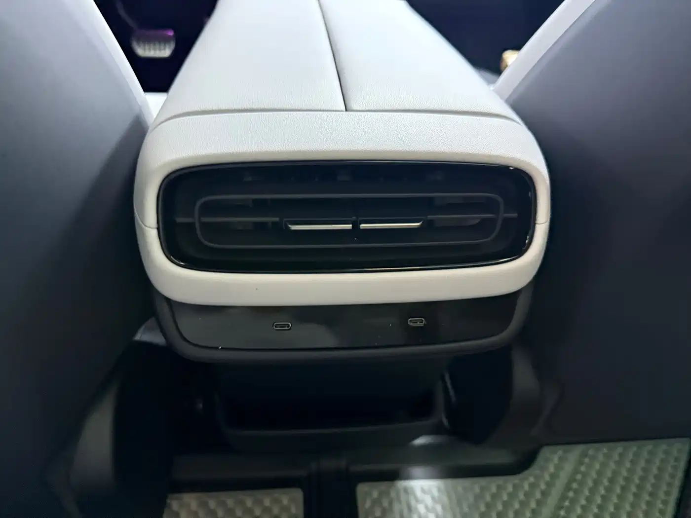 Xiaomi Auto Xiaomi SU7 2024 AWD Extended Range Advanced Smart Driving Max Edition фото 12