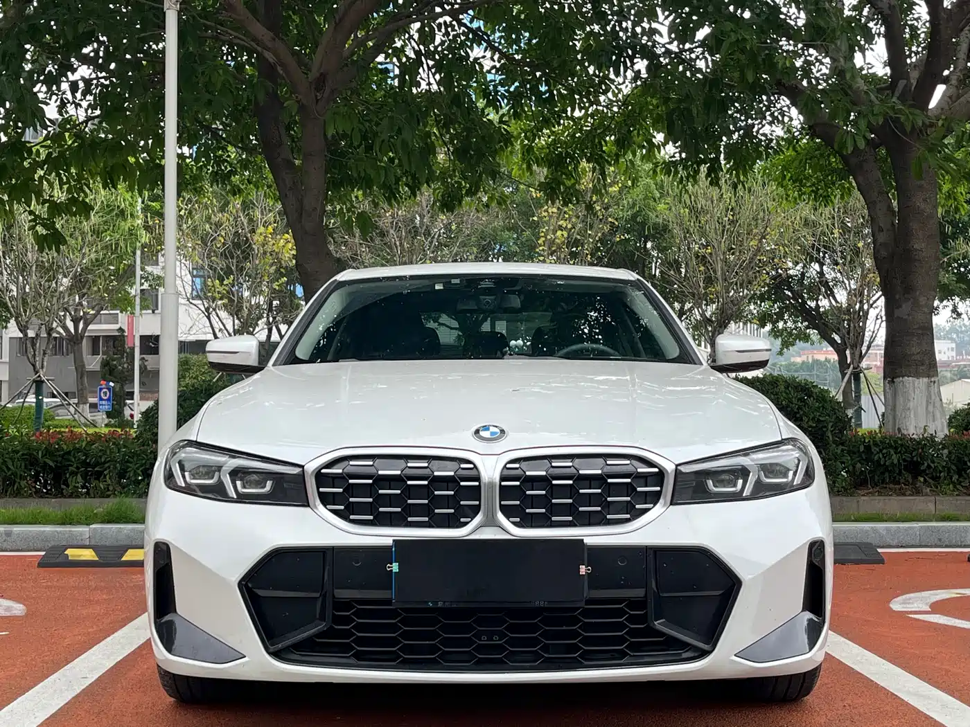 BMW 3 Series 2023 325Li M Sport Package фото 2