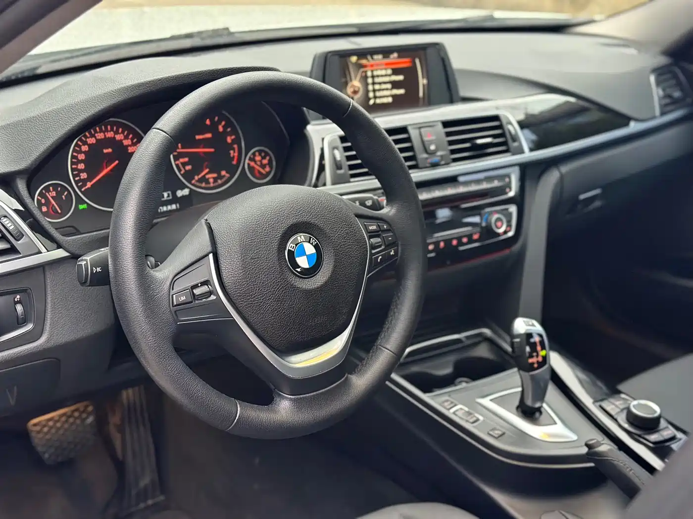 BMW 3 Series 2017 320Li Fashion фото 16