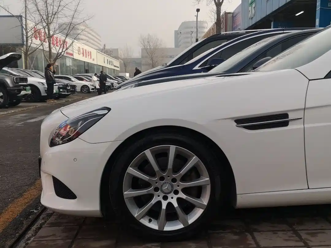 MERCEDES-BENZ SLC