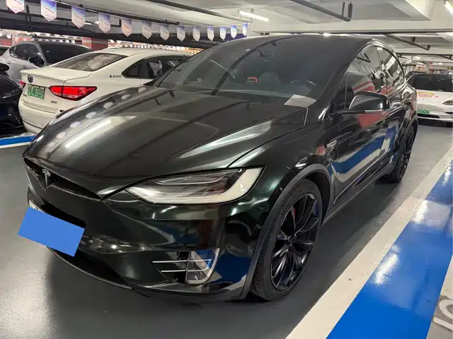 TESLA MODEL X