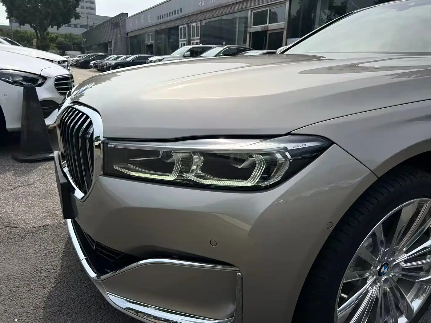 BMW 7 Series 2019 Facelift 730Li Luxury Package фото 5