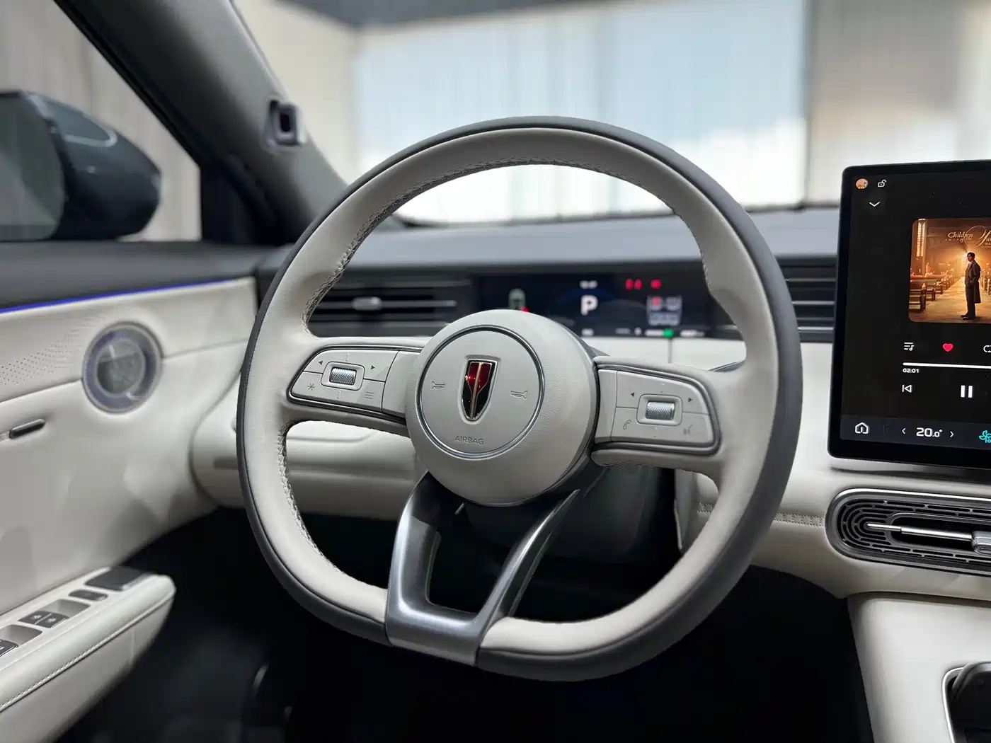 Hongqi HS6 PHEV 2026 Model 220 Intelligent Hybrid Edition фото 12