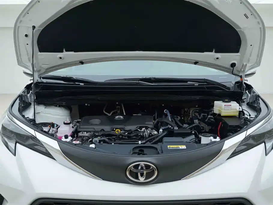 Toyota Granvia 2024 2.5L Hybrid Comfort фото 7
