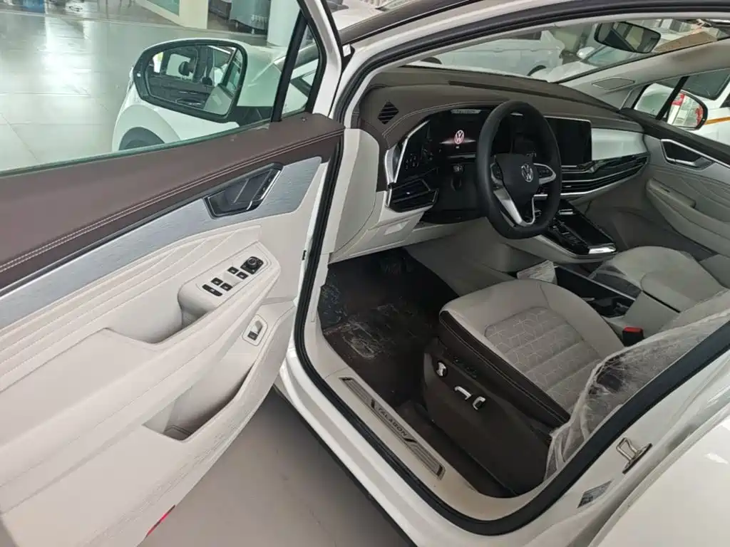 Volkswagen Talagon 2026 2024 380TSI 4WD Premium Comfort Pro Edition 6-Seater