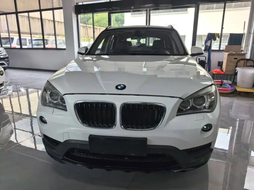 Фото 3 - BMW X1