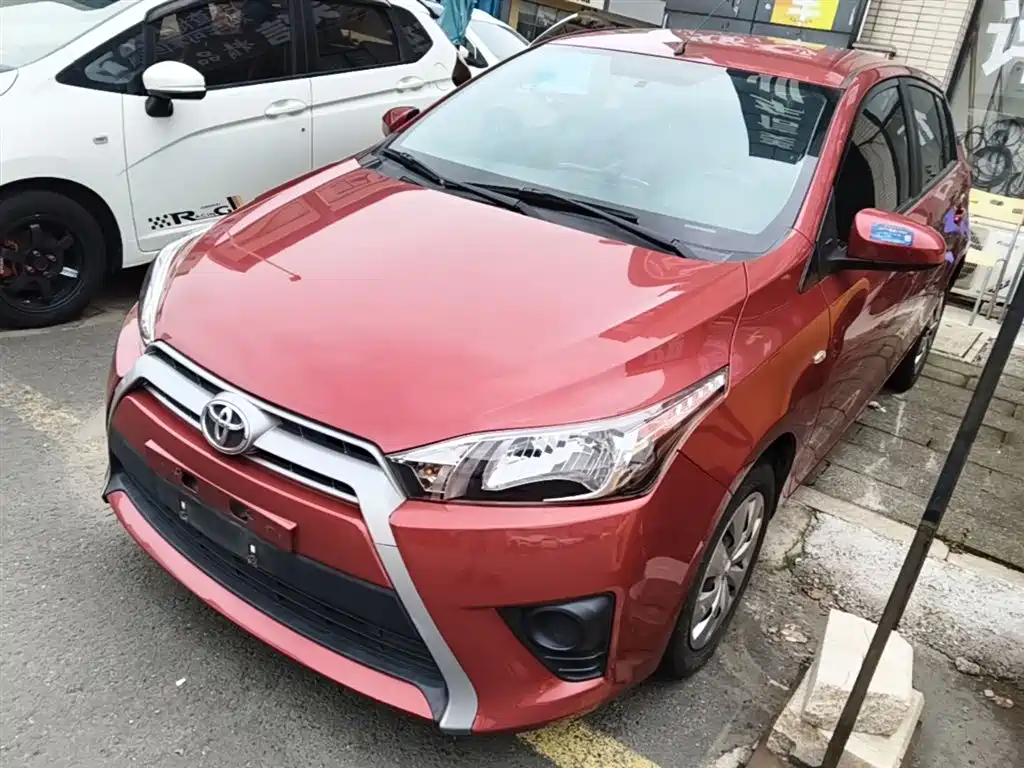 Toyota YARiS L Zhi Xuan 2015 1.5E Auto Charming Edition фото 2