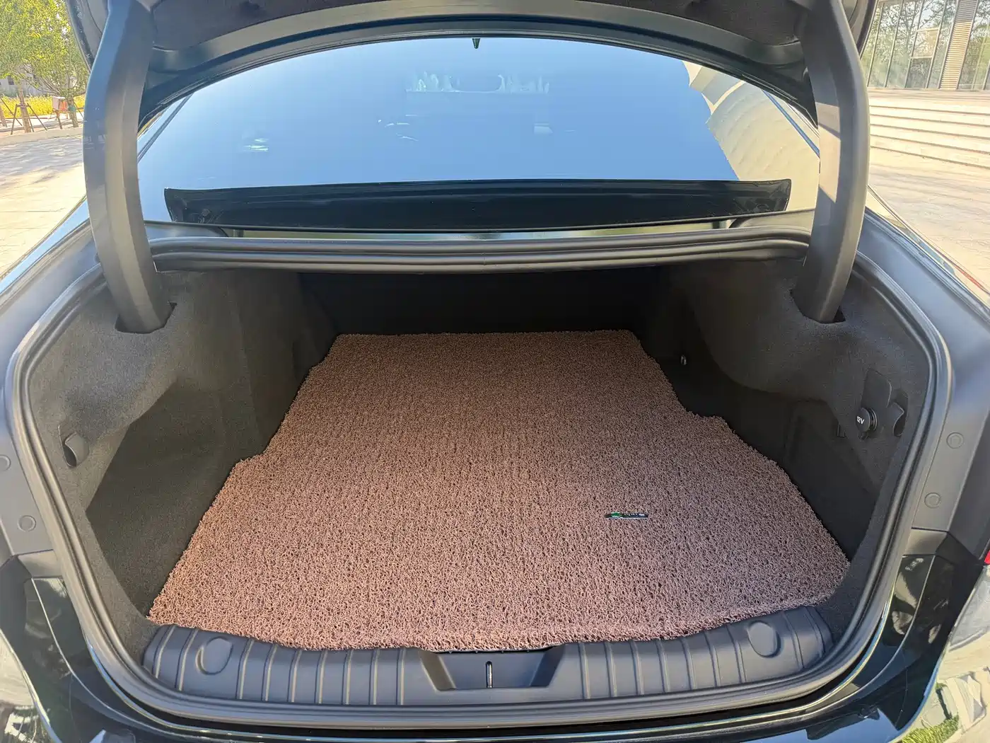 Jaguar XFL 2026 2025 2.0T P250 FWD Luxury Edition