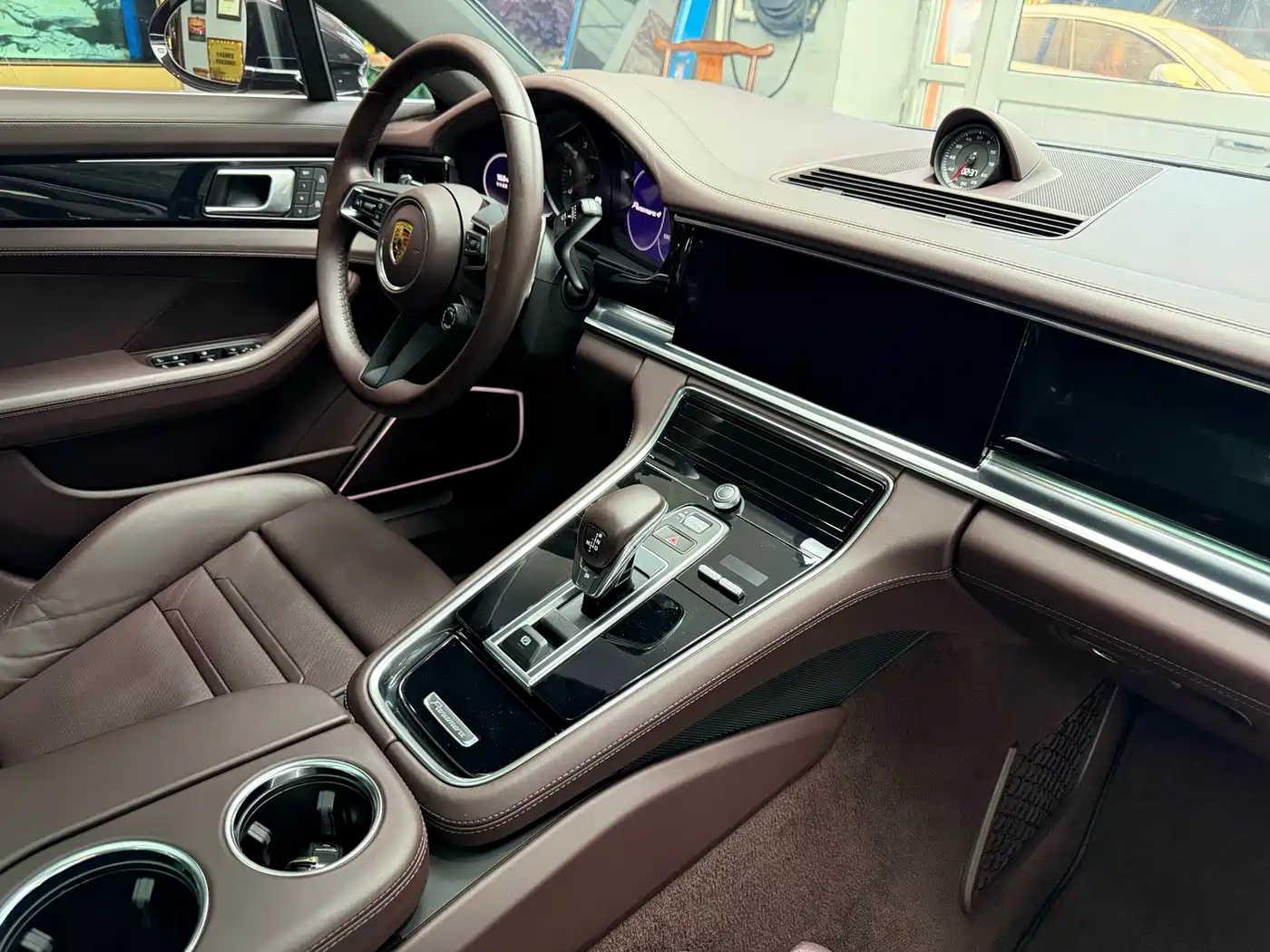 Porsche Panamera 2022 Panamera 4 Executive Long Wheelbase 2.9T фото 52