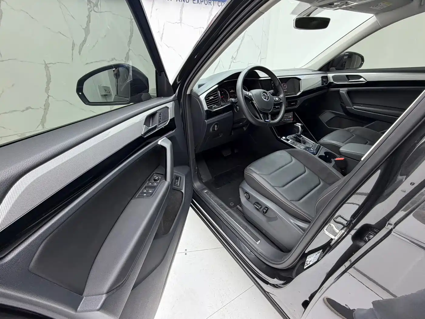Volkswagen Tayron 2022 280TSI 2WD Luxury Smart Connect Edition фото 10