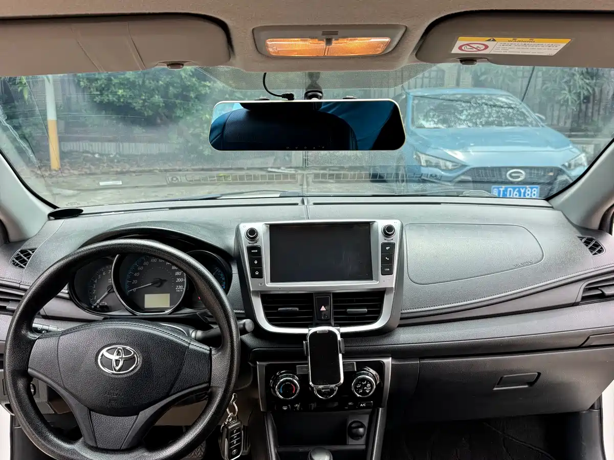 Toyota YARiS L Zhi Xiang 2018 1.5E CVT Champion Limited Edition фото 8