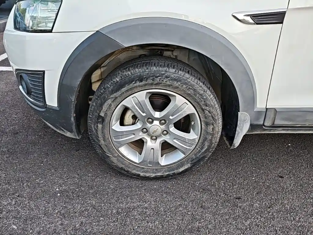 Фото 23 - Chevrolet Captiva