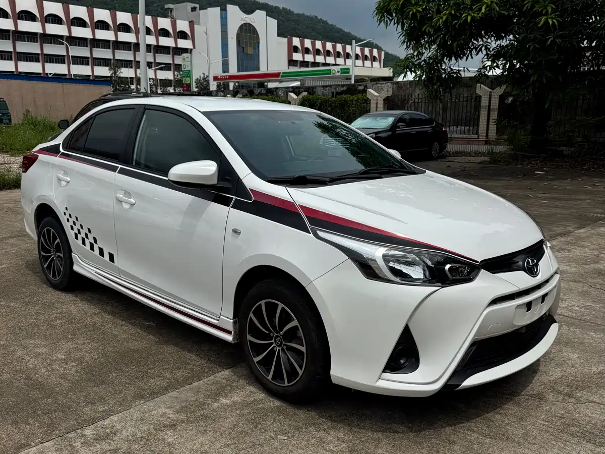 Toyota YARiS L Zhi Xiang 2018 1.5E CVT Champion Limited Edition фото 3