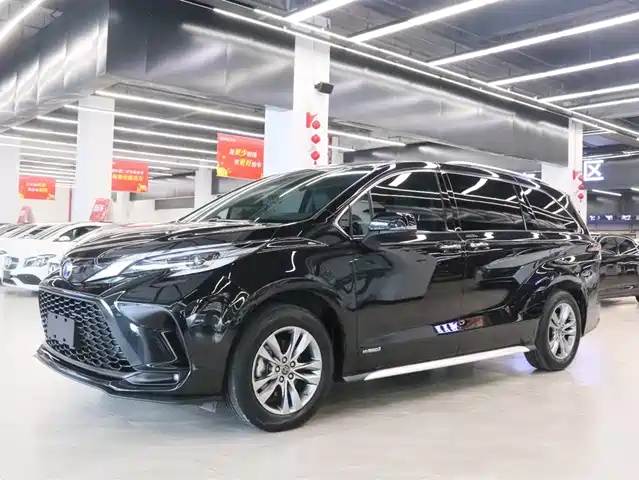 Toyota Granvia 2023 2.5L Hybrid Comfort Edition