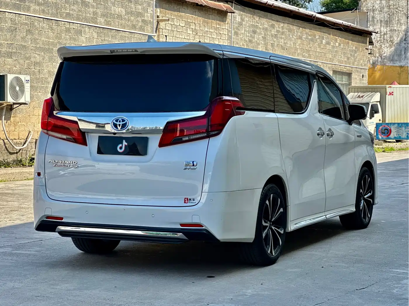 Toyota Alphard 2021 Hybrid 2.5L Premium фото 7