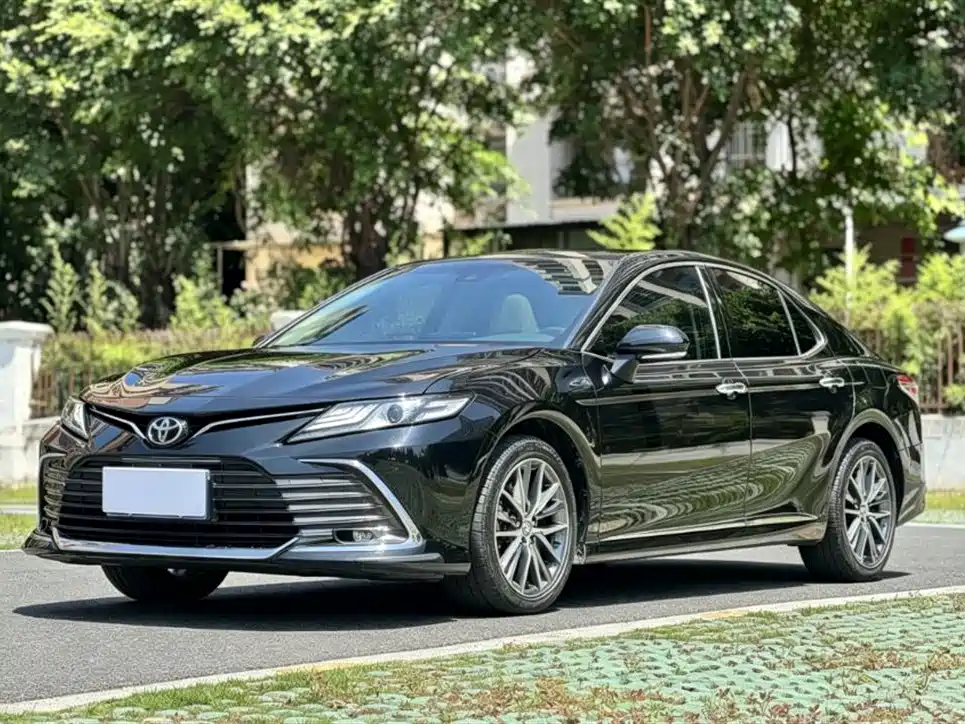 Toyota Camry 2021 2.5G Luxury Edition