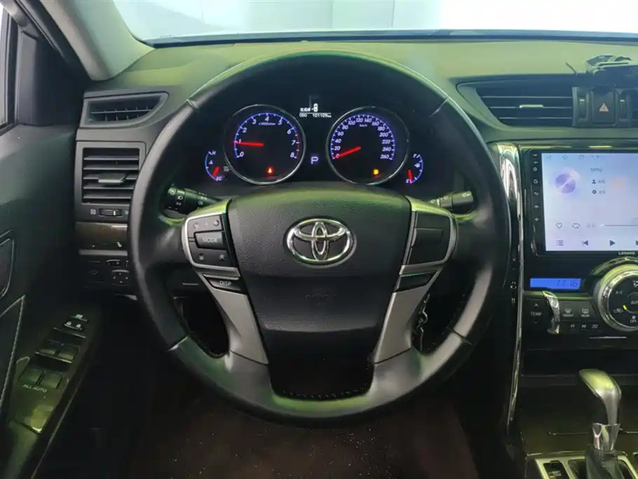 Toyota Reiz 2013 2.5V Elite Edition фото 15