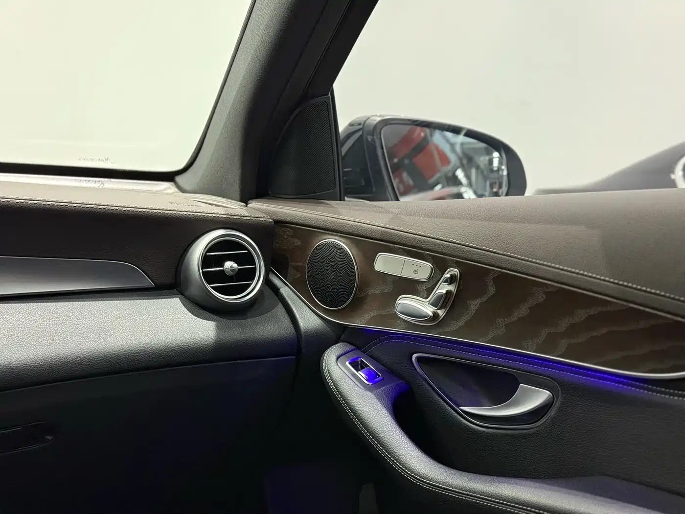 Mercedes-Benz GLC 2020 Facelift GLC 300 L 4MATIC Dynamic фото 13