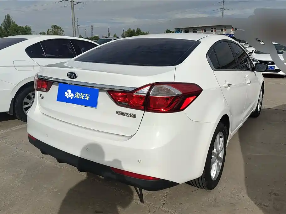 Kia K3 2016 1.6L Automatic GLS фото 3