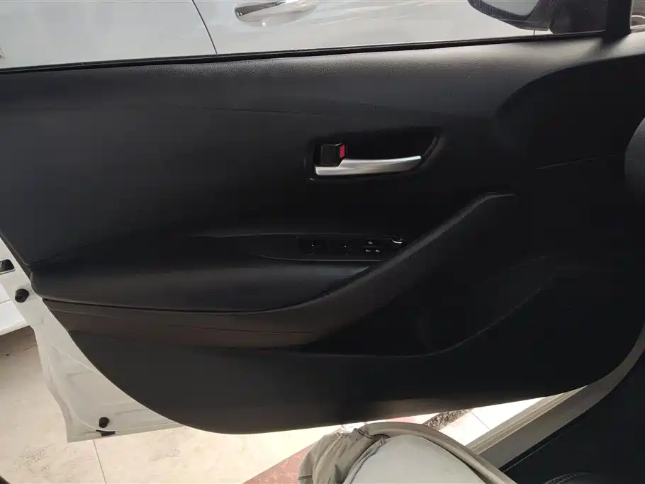 Toyota Corolla 2019 1.2T S-CVT GL-i Elite Edition фото 7