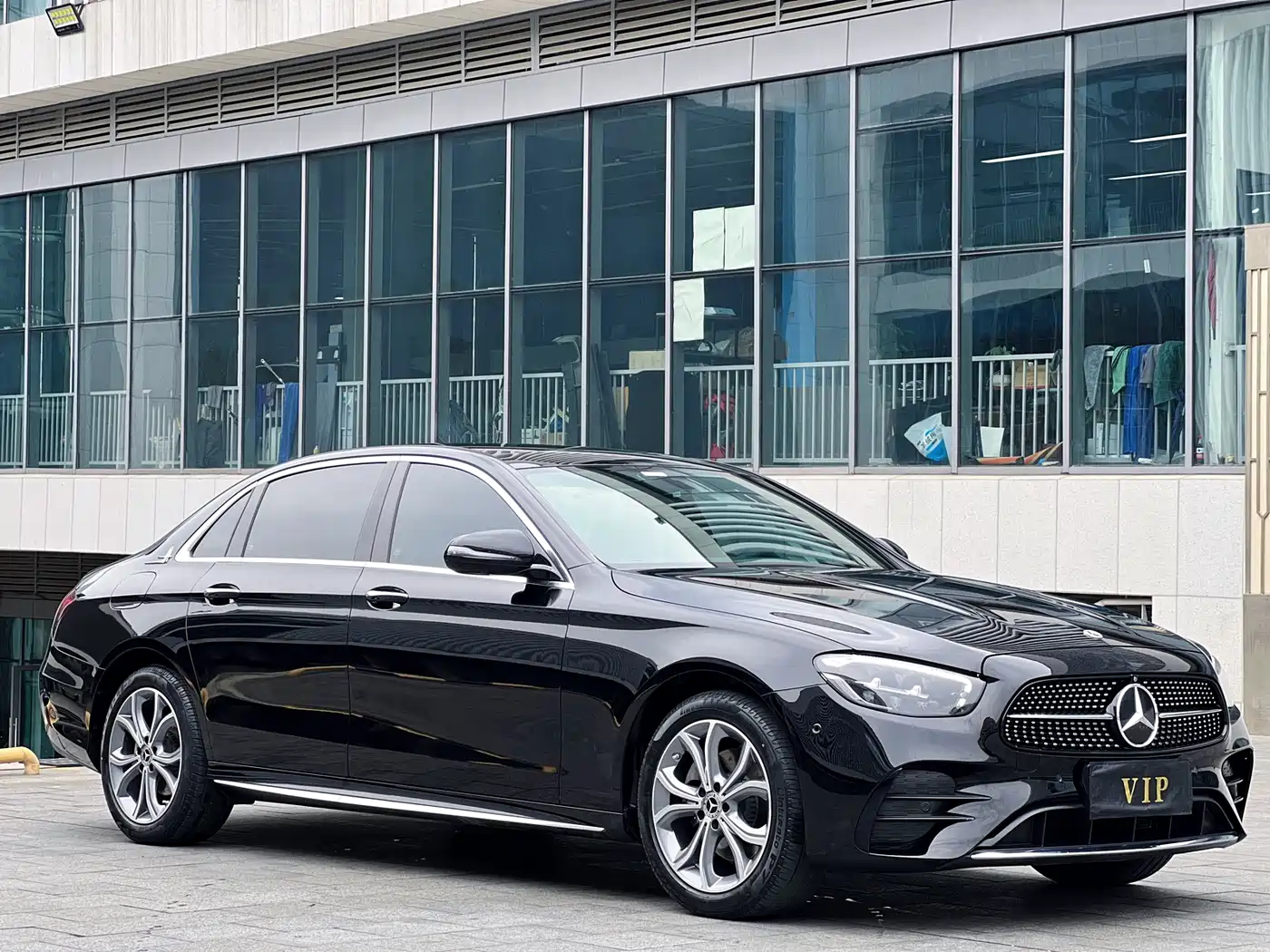 Mercedes-Benz E-Class 2022 Facelift E 300 L Sport Fashion Style фото 4