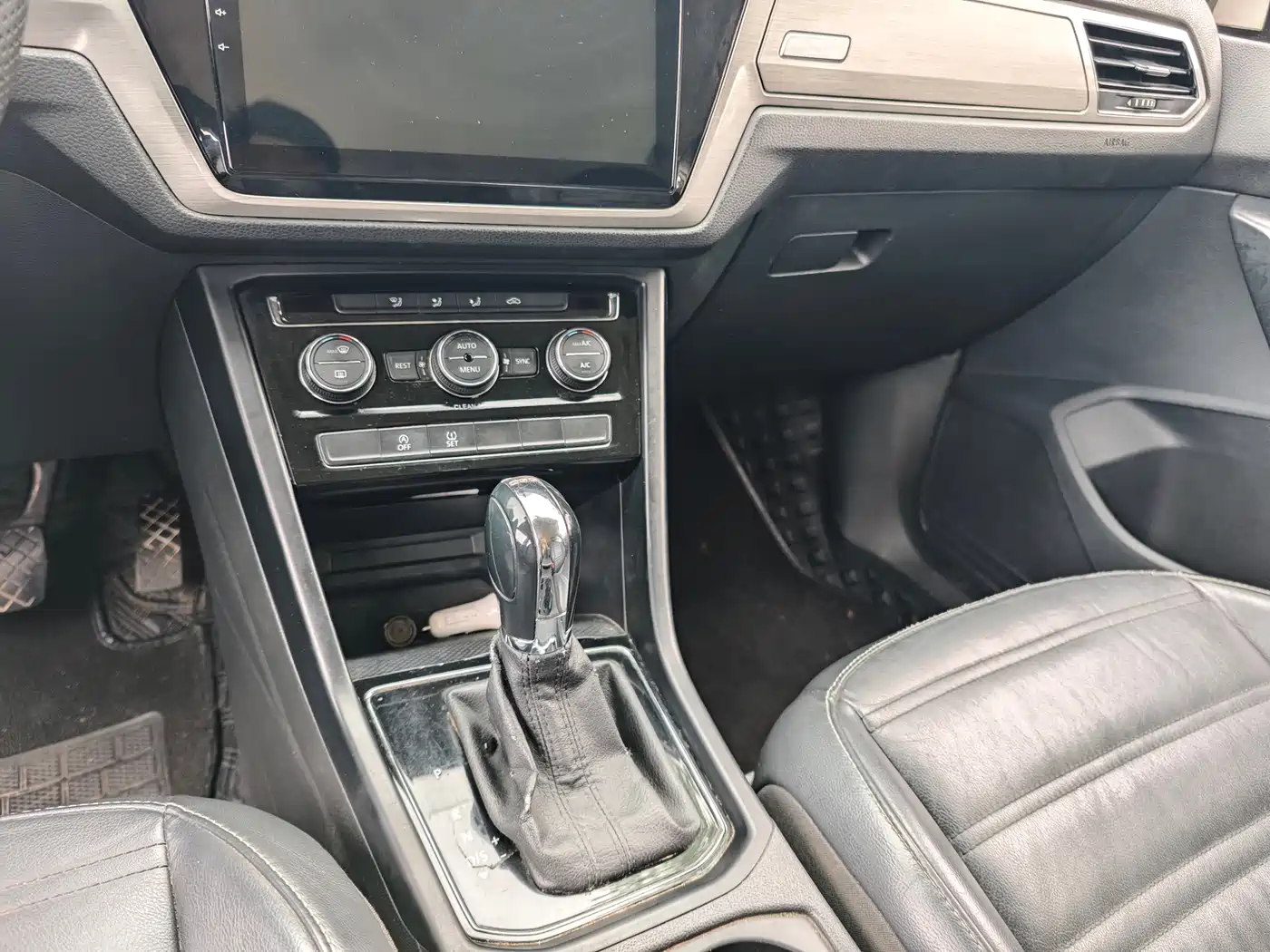 Volkswagen Touran 2016 Touran L 280TSI DSG Comfortline фото 15