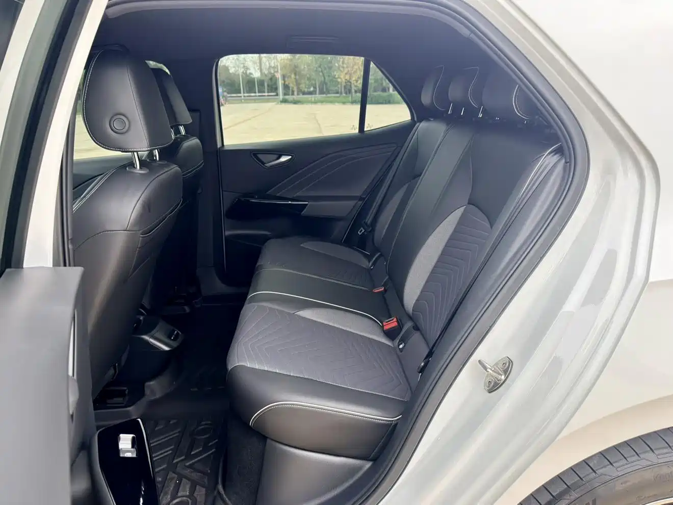 Volkswagen ID.3 2024 Pure Smart Edition фото 13