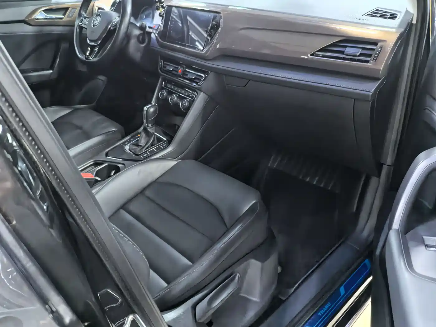Volkswagen Tharu 2020 280TSI 2WD Luxury Edition China VI фото 11
