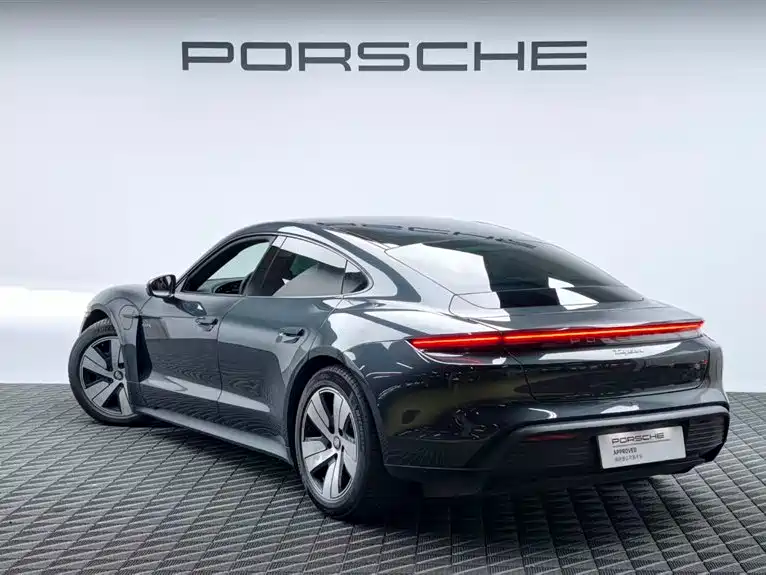 Porsche Taycan 2022 Facelift Taycan фото 6