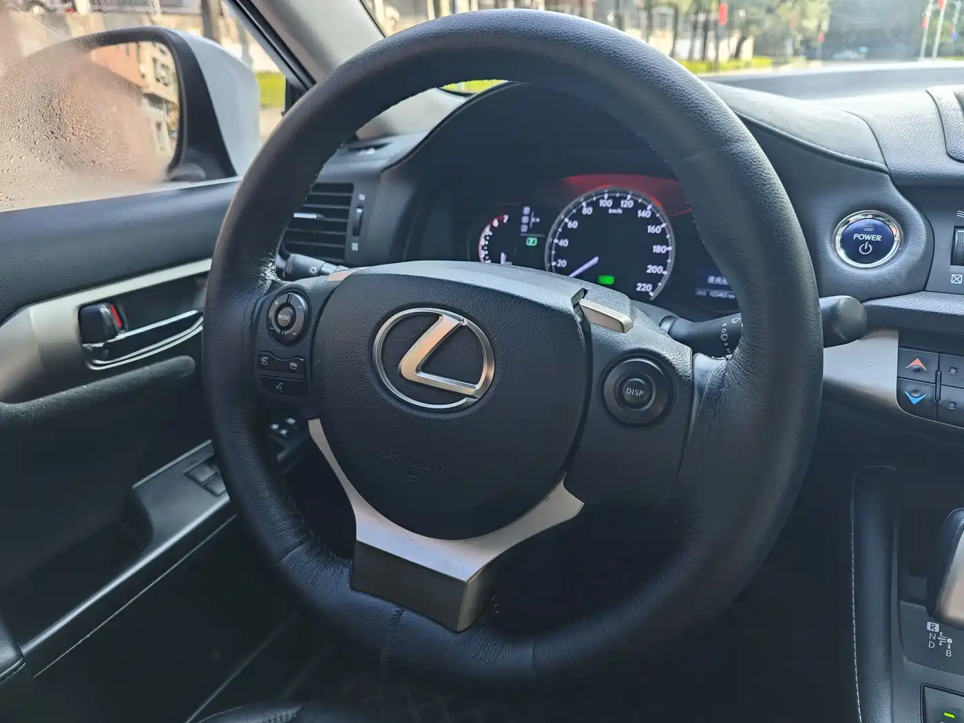 Lexus CT 2015 CT200h Dark Knight Edition фото 29