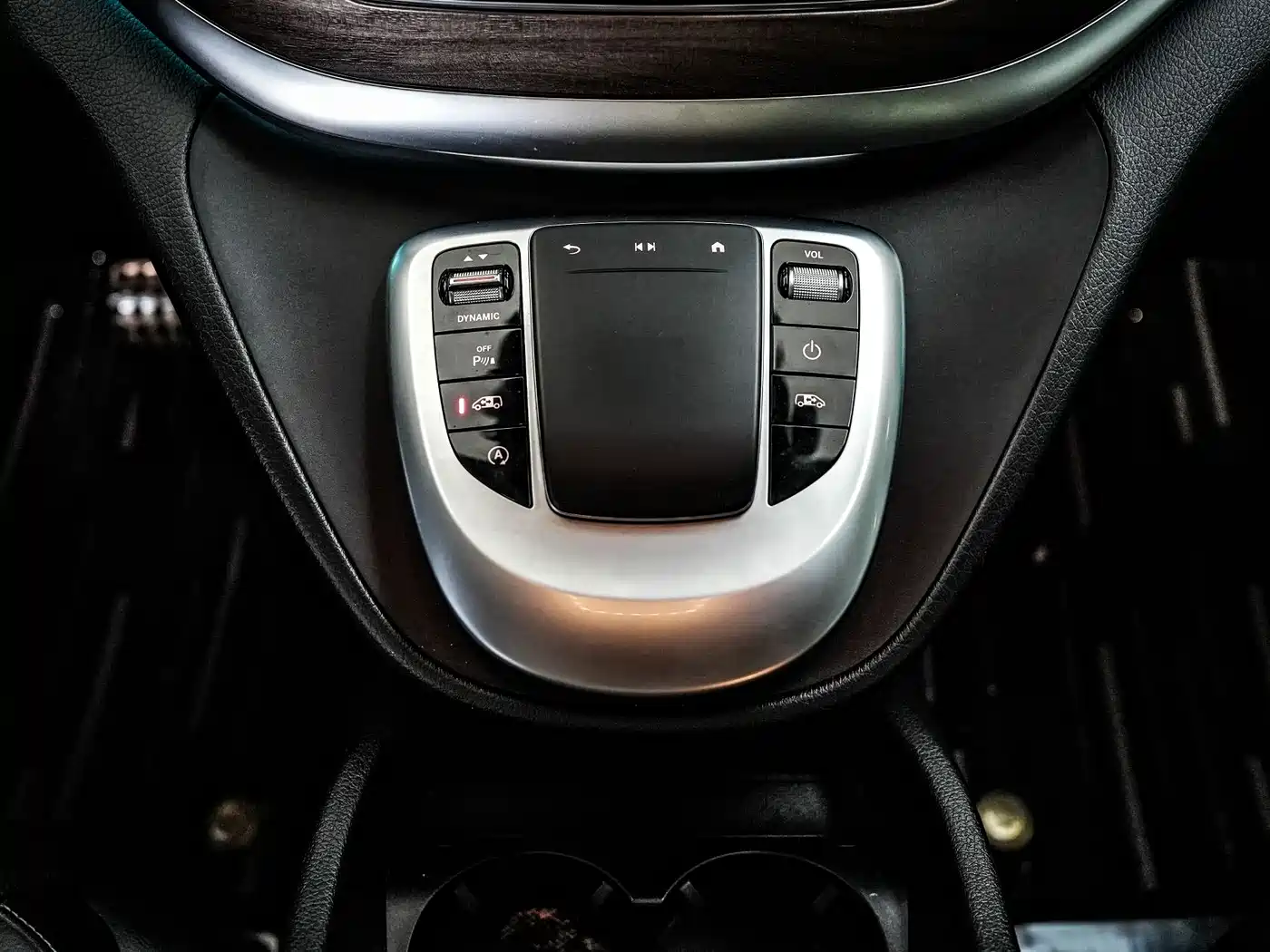 Mercedes-Benz V-Class 2020 Model V 260 L Long Wheelbase Luxury фото 17